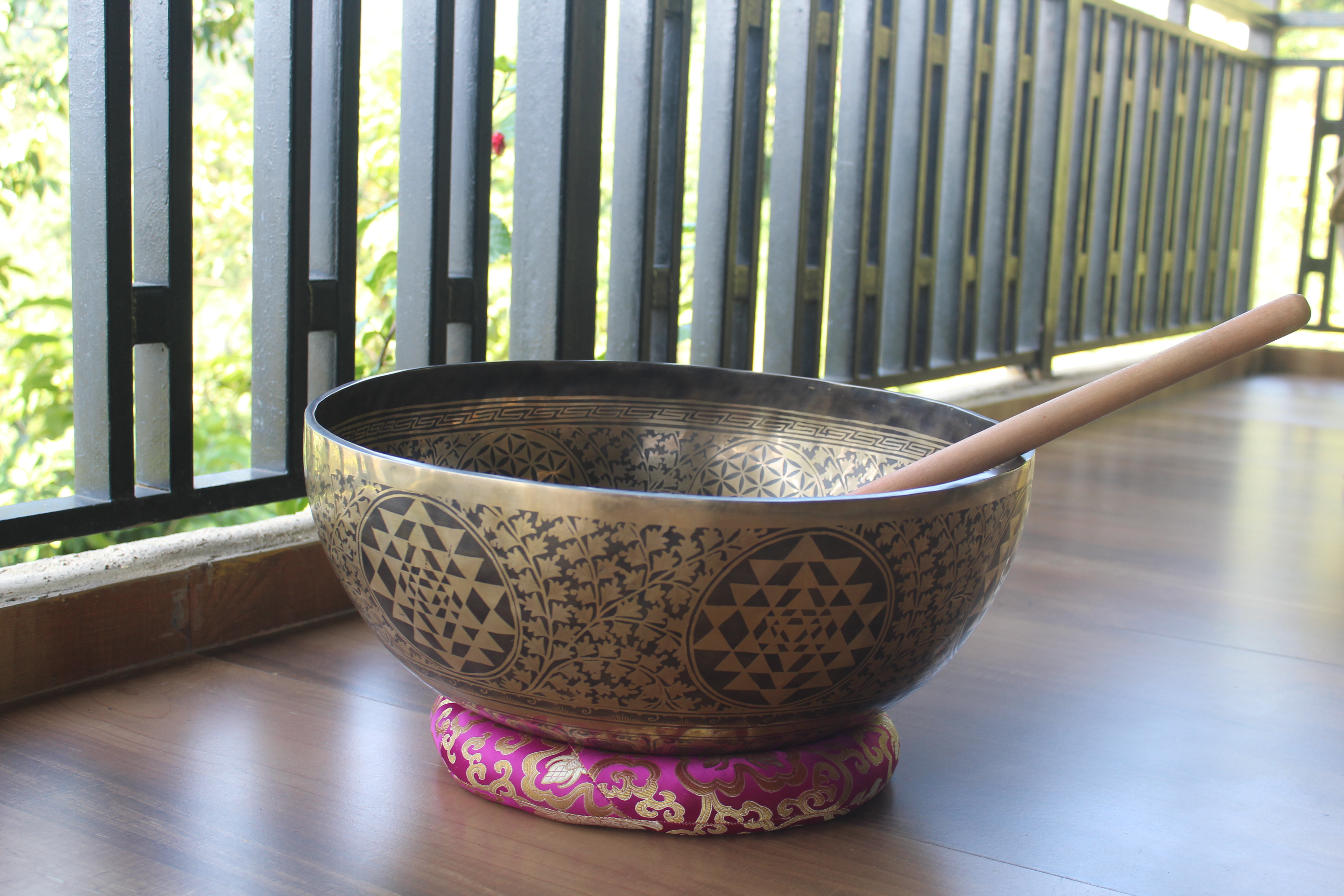 Master Standing Bowl (Mother Bowl)