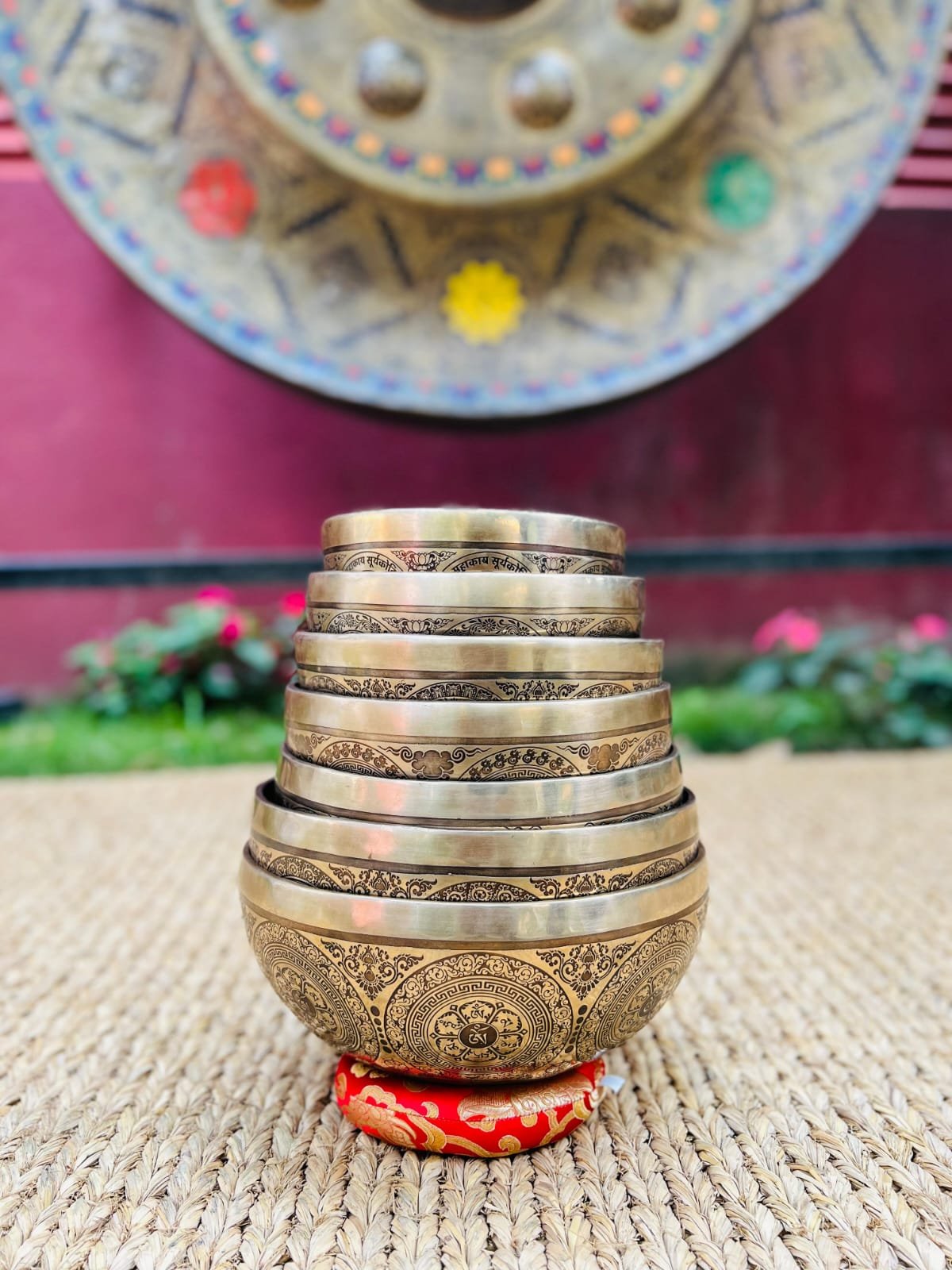  Himalayan Handmade Thangka Art Singing Bowl – gallery photo 17