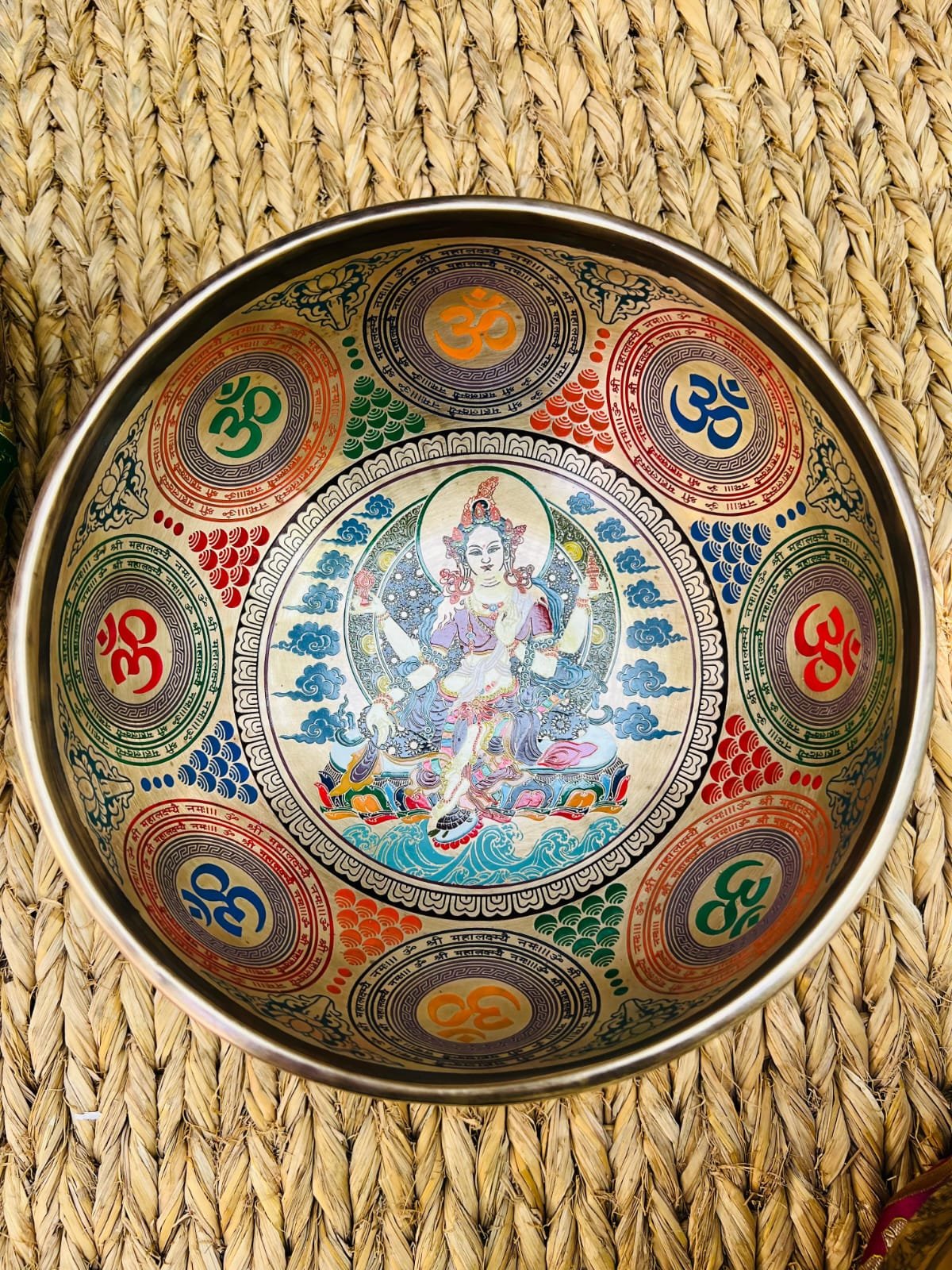  Himalayan Handmade Thangka Art Singing Bowl – gallery photo 19